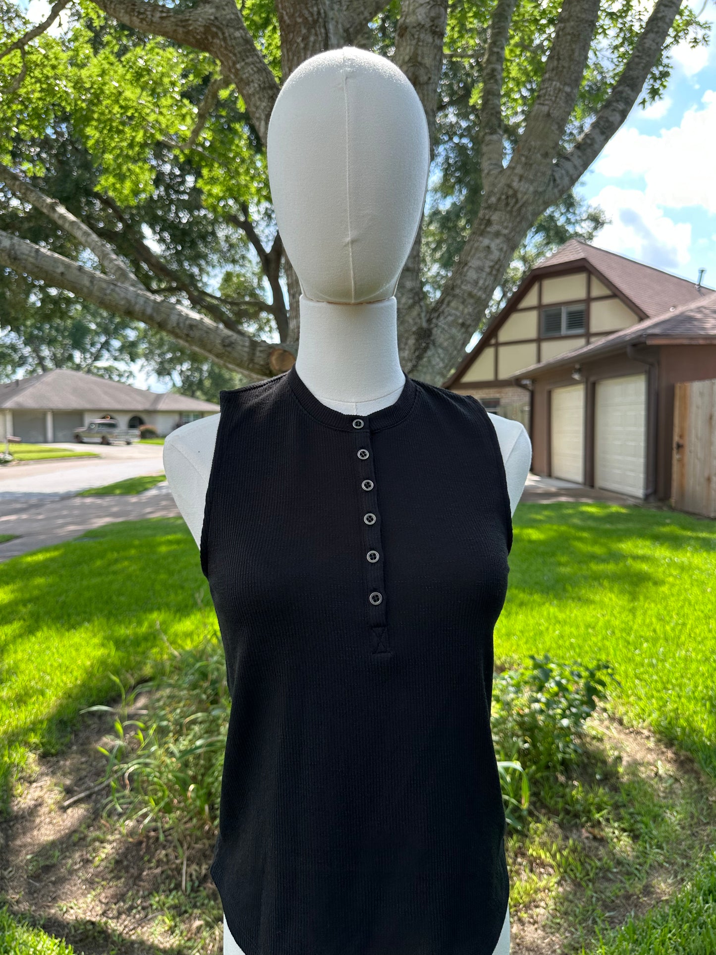 Lupe Henley Tank Top