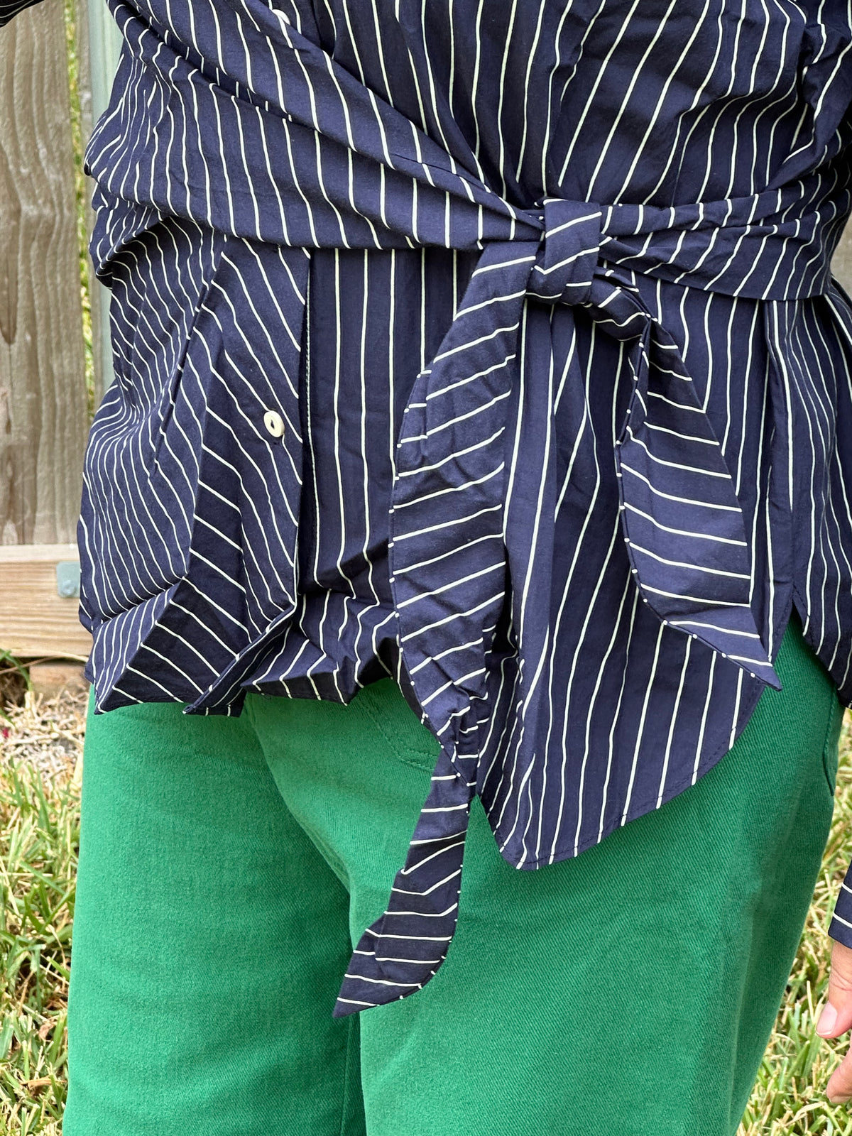 Makenna Tie-Front Pinstripe Blouse – Classic Navy & White