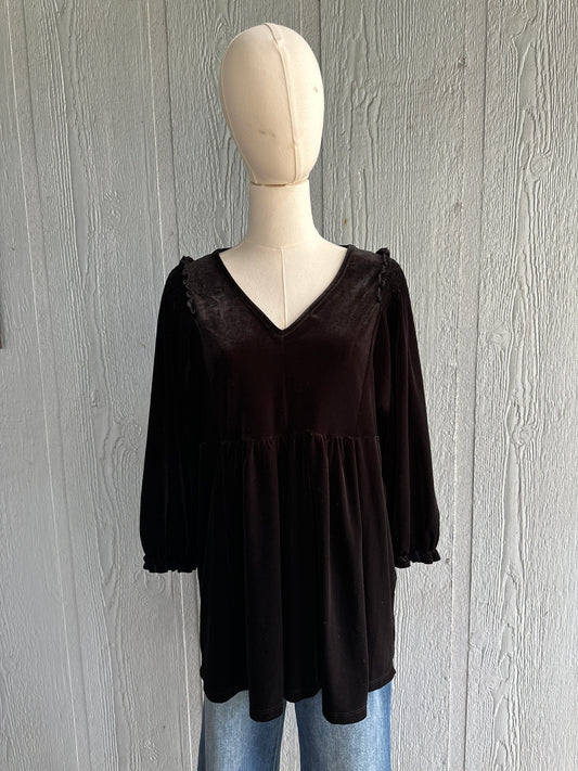 Lydia Black Velvet Top