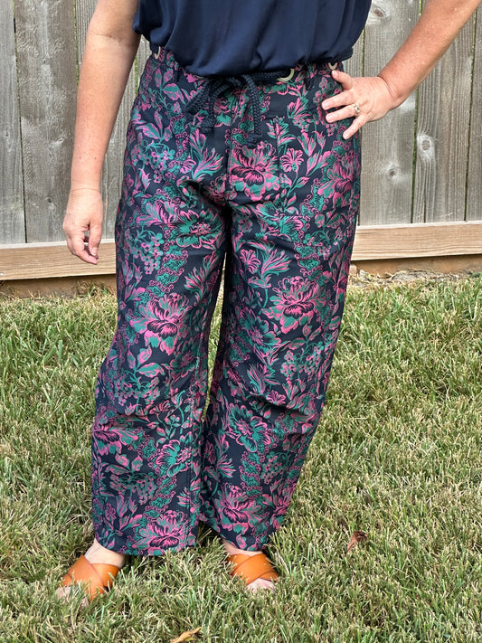 Amie Floral Embroidery Pants