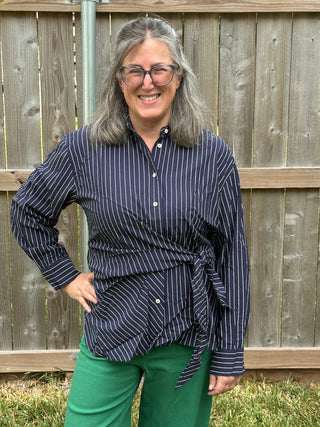 Makenna Tie-Front Pinstripe Blouse – Classic Navy & White